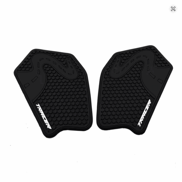 Tracer 7 / Tracer 700 Tank Grip Pads – Side Knee Protectors mounted on motorcycle fuel tank